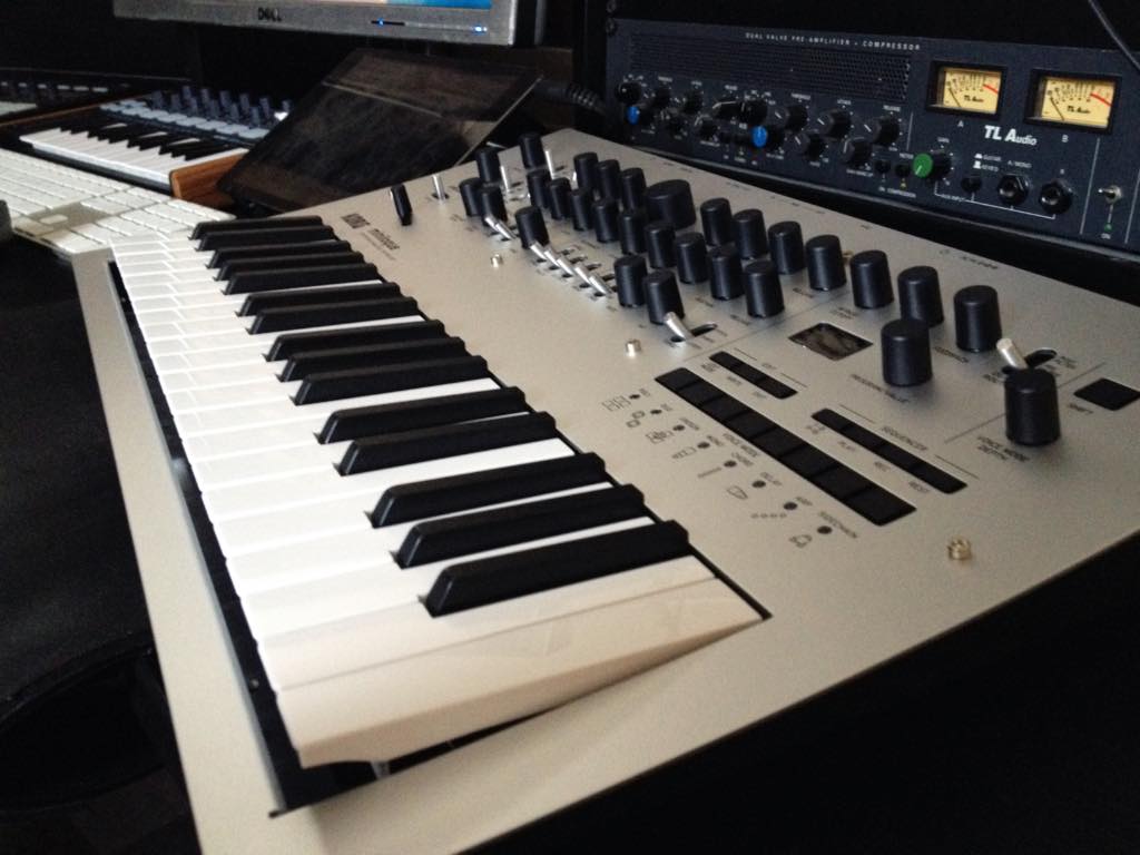 2016 6-hello-minilogue